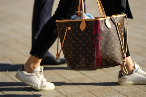 lv neverfull price in greenbelt|Neverfull model price history.